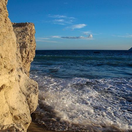 La Palmera. El Amanecer En El Parque Natural Agua Amarga  Dış mekan fotoğraf